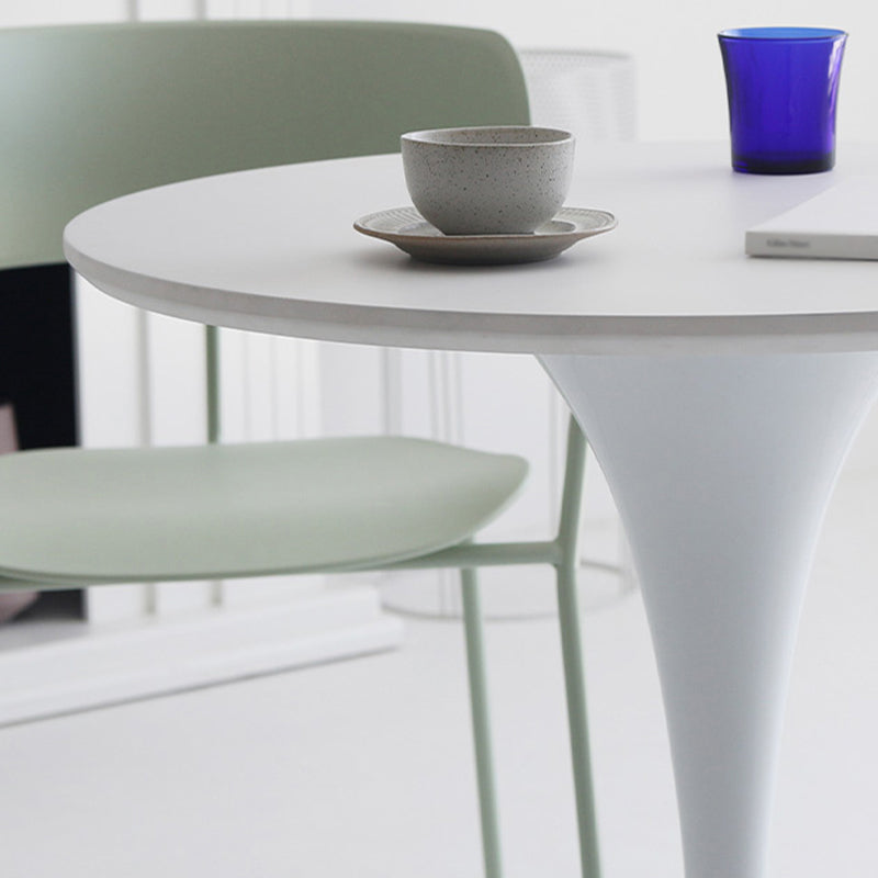 リビングルームラウンドトップダイニングテーブルメタルベース付きコンテンポラリーダイニングテーブル