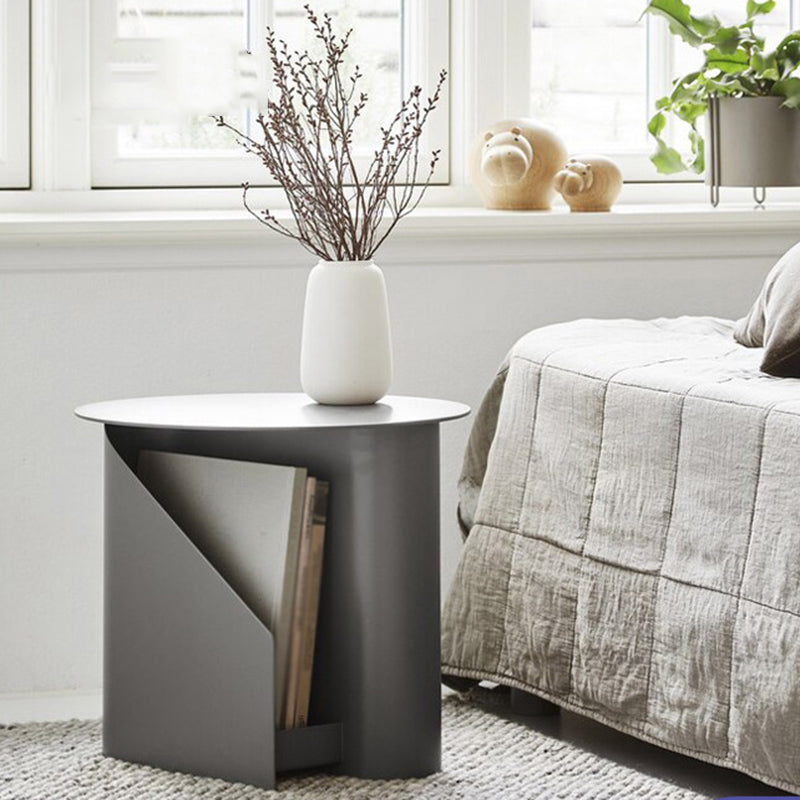 Abstract Base Design Cocktail Table Round Iron Art Coffee Table Clearhalo 'Coffee & Accent Tables' 'End & Side Tables' 'end_side_tables' 'furn' 'furn_end_side_tables' 'Furniture' 'Living Room Furniture' 5098530