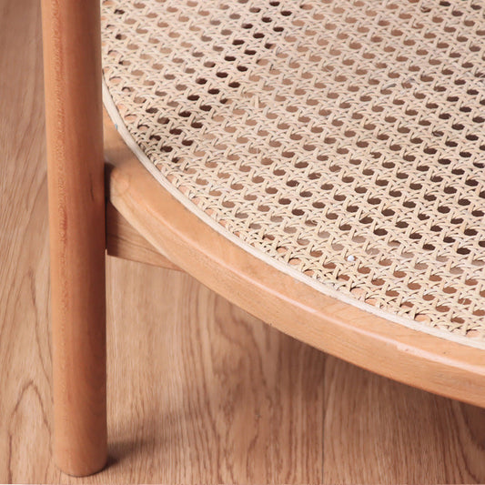 固体木製ベースのある4本の脚の束ねテーブル丸いコーヒーテーブルは、ガラスの上部にあります