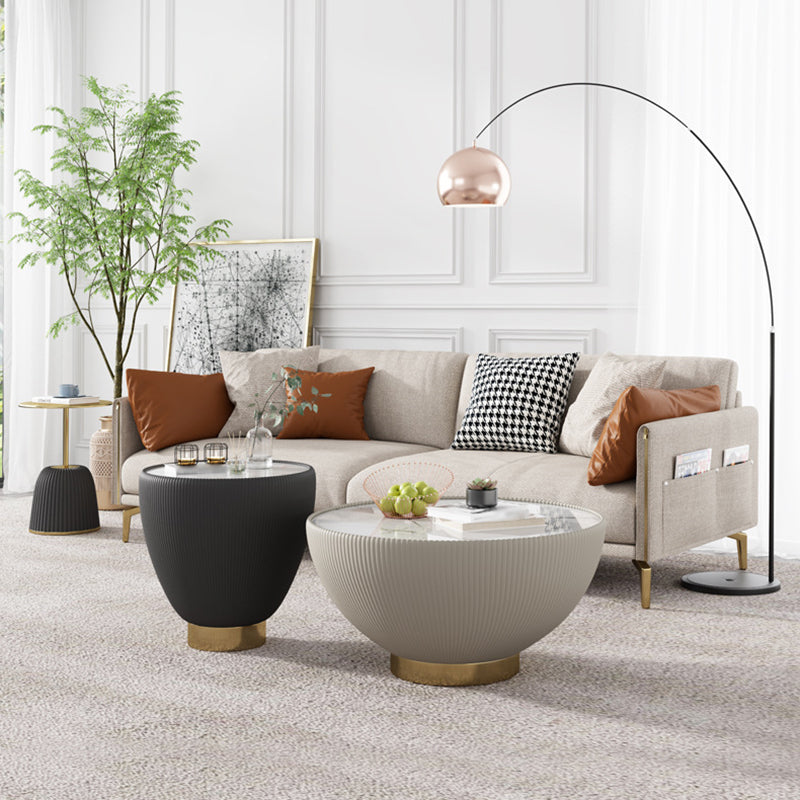 Runder Couchtisch aus Schiefer, Kunstleder, solide Basis, Cocktailtisch