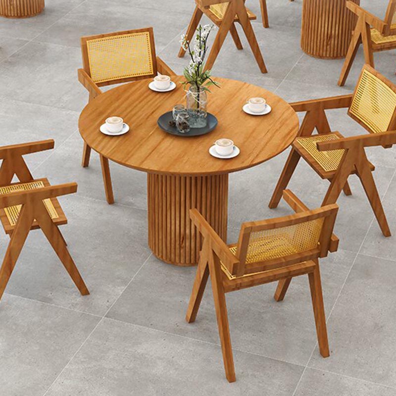 Modern Pedestal Casual Dining Table Solid Wood Round Dinner Room Kitchen Table Clearhalo 'Dining Tables & Seating' 'Dining Tables' 'dining_table' 'furn' 'furn_dining_table' 'Furniture' 'Kitchen & Dining Furniture' 5103111
