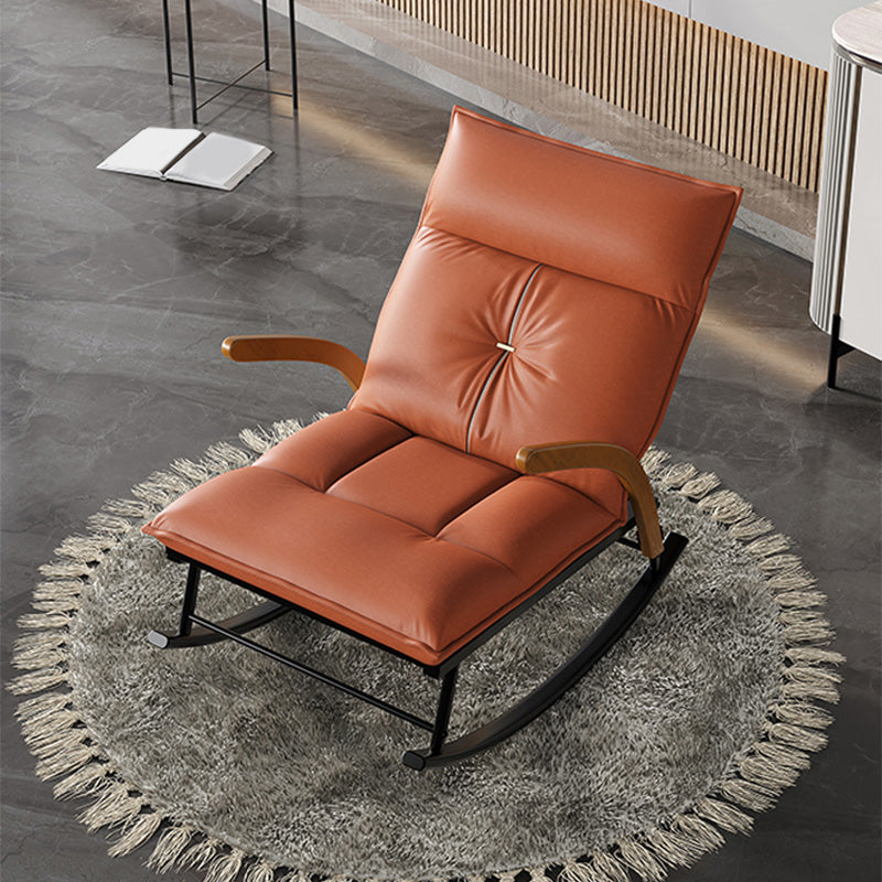 Chaise en cuir fausse 26,7 "L x 37,4" W x 37,4 "H Armes incluses pour chambre à coucher