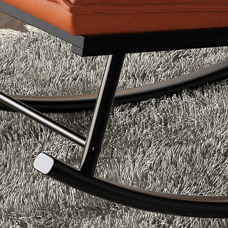 Chaise en cuir fausse 26,7 "L x 37,4" W x 37,4 "H Armes incluses pour chambre à coucher