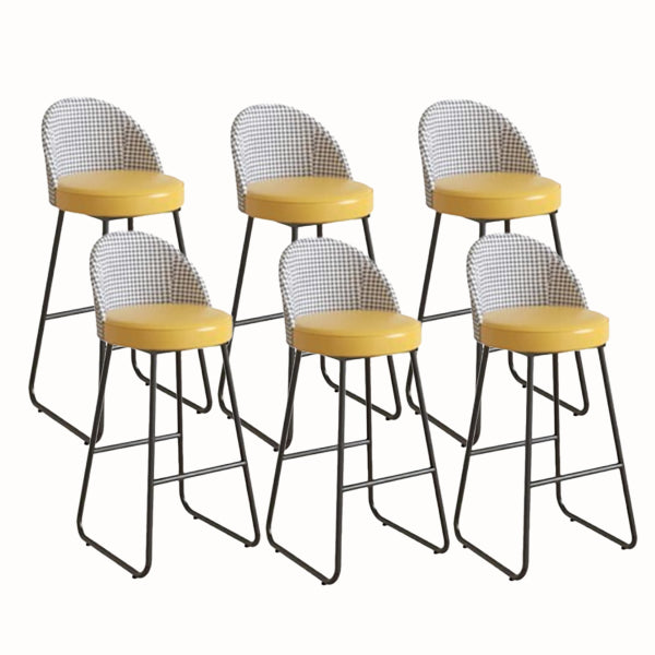 Taburete de barra de cubo de la silla de reposapiés de cuero moderno con base negra