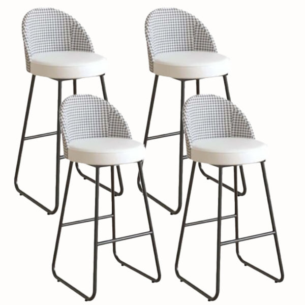 Taburete de barra de cubo de la silla de reposapiés de cuero moderno con base negra