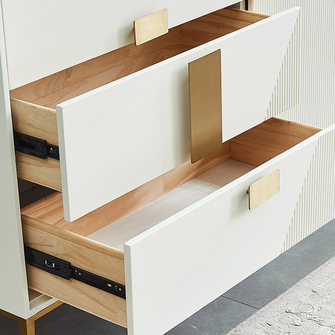 Sideboard in legno ingegnerizzato ingegnerizzato in stile glam per soggiorno