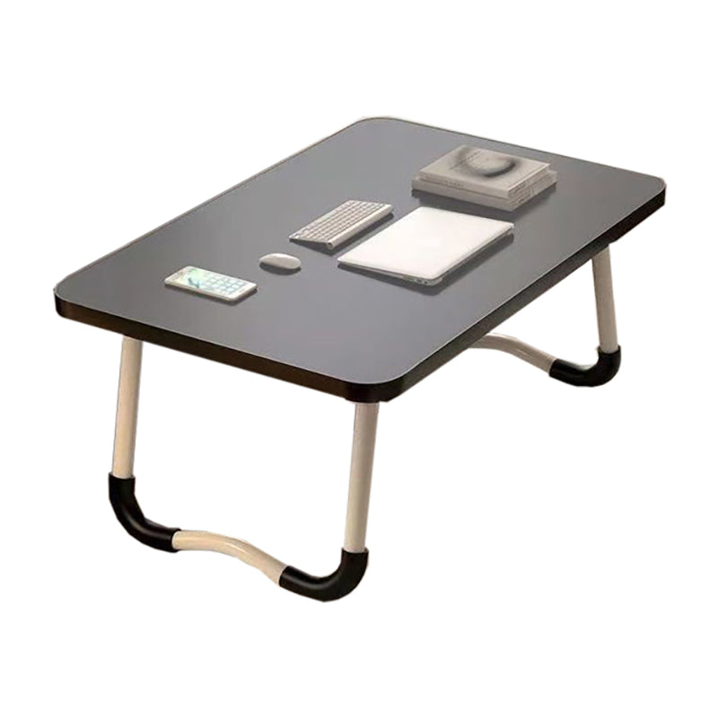 Bureau de bureau en bois moderne dans un bureau d'écriture rectangulaire pliant pour la maison