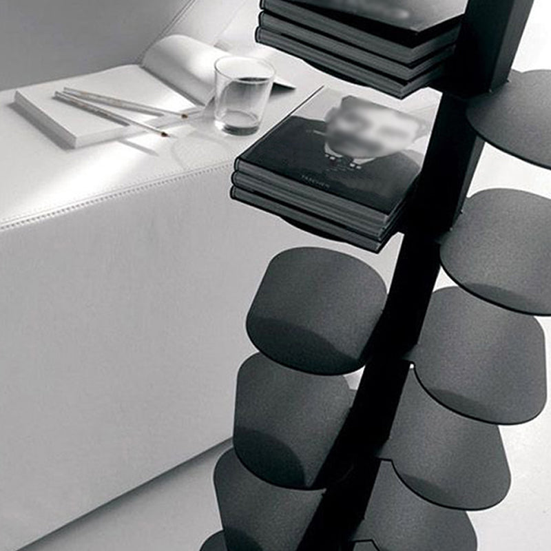 Libreria aperta in metallo in stile contemporaneo per soggiorno