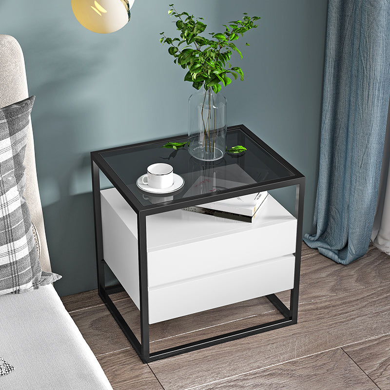 21 ''背の高いモダンなアクセントテーブルナイトスタンドグラストップ2ドロワーアイアンベッドサイドキャビネット