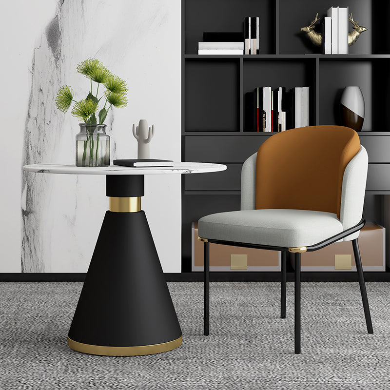 Mesa de comedor redonda contemporánea de metal mesa de piedra sinterizada con pedestal negro