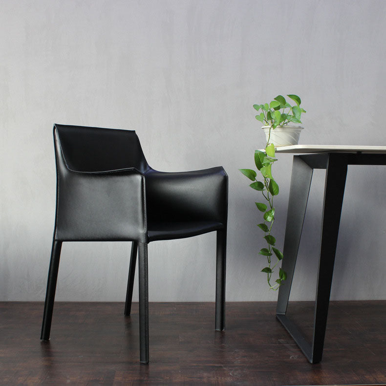 Silla lateral sólida contemporánea con brazos Silla de comedor de cuero sintético