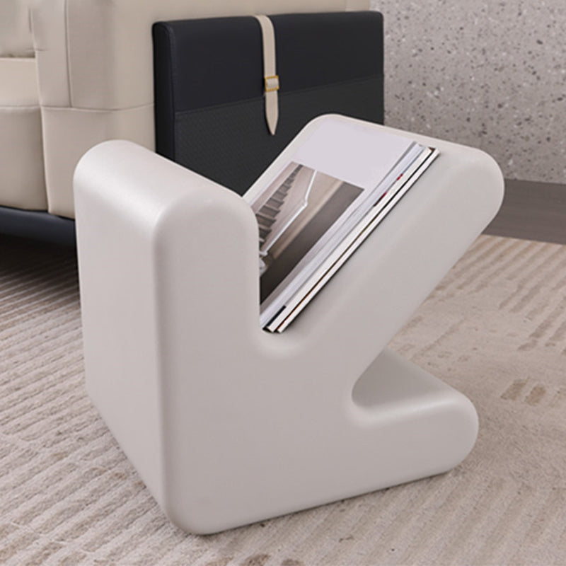 Scandinavian Geometric End Table 15.75" W x 13.78" D x 15.75" H Arrow-Shaped Side Table Gray-White Clearhalo 'Coffee & Accent Tables' 'End & Side Tables' 'end_side_tables' 'furn' 'furn_end_side_tables' 'Furniture' 'Living Room Furniture' 5133631