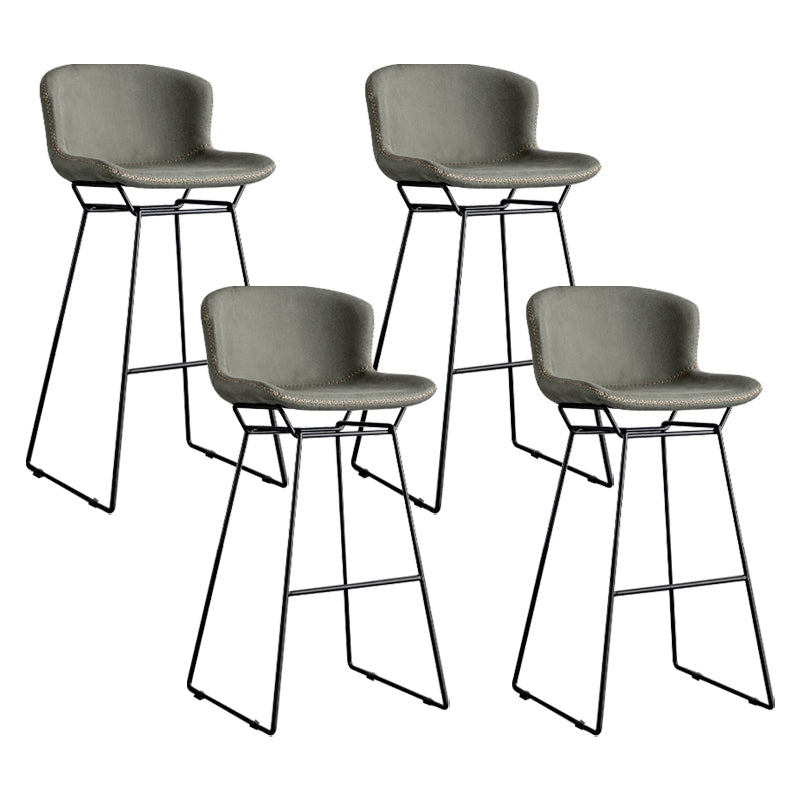 Sgabello da spogenico di ferro industriale con sgabello alto da interno con sedile in pelle finta