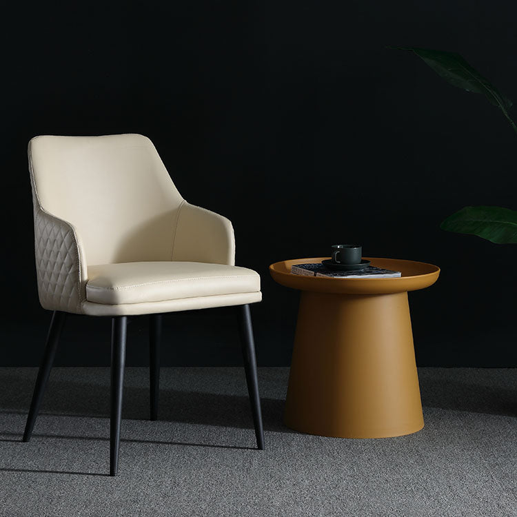 モダンなダイニングルームダイニングチェアフェイクレザーダイニングサイドチェア