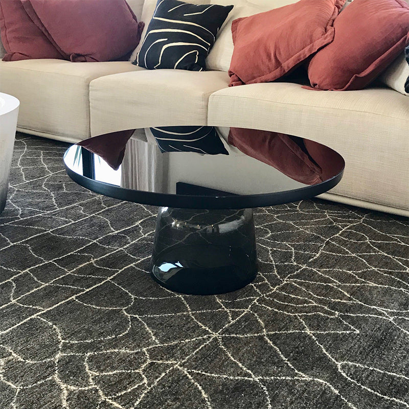 Modernism Pedestal 1 Single Coffee Table Round Glass Cocktail Table 30"L x 30"W x 14"H Black Clearhalo 'Coffee & Accent Tables' 'Coffee Tables' 'coffee_tables' 'furn' 'furn_coffee_tables' 'Furniture' 'Living Room Furniture' 5158349