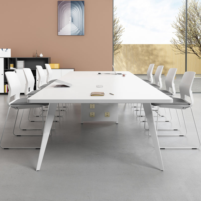 White Manufactured Wood Rectangular Desk Modern Cable Management Office Desk Clearhalo 'furn' 'furn_office_desk' 'Furniture' 'Office Desks' 'Office Furniture' 'office_desk' 5159266