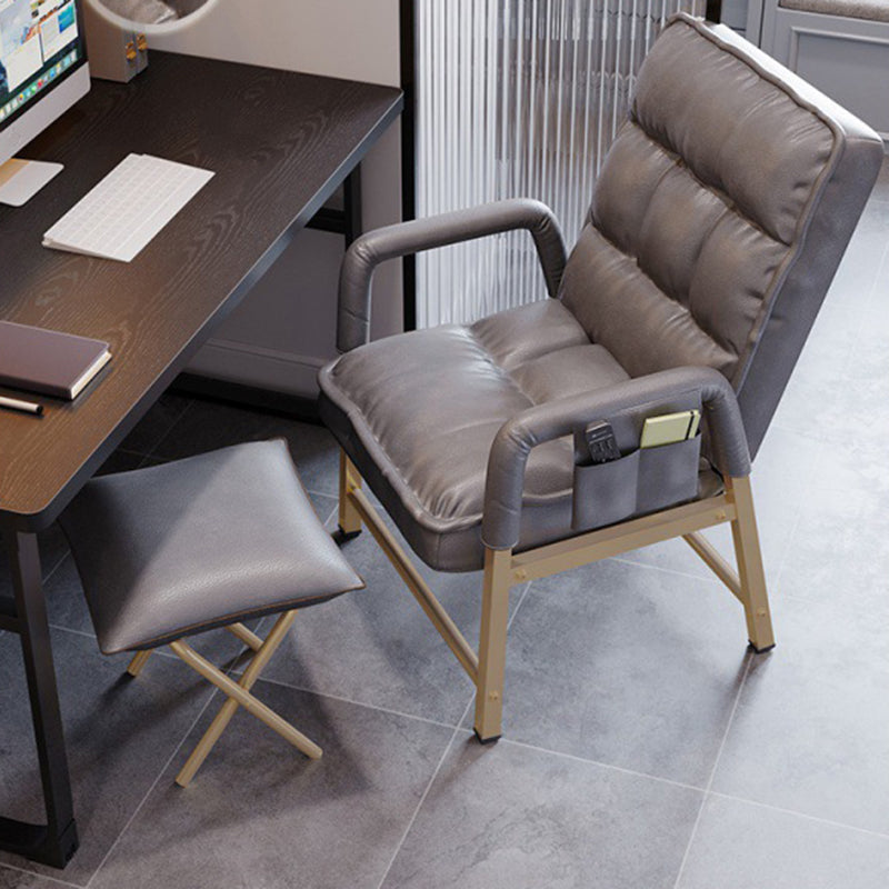 Moderner gepolsterter Bürostuhl Ergonomic Mid Back fester Waffenstuhl