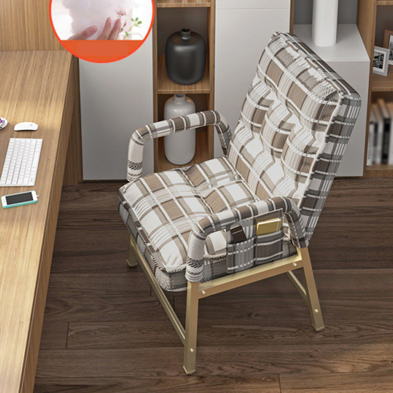 Moderner gepolsterter Bürostuhl Ergonomic Mid Back fester Waffenstuhl