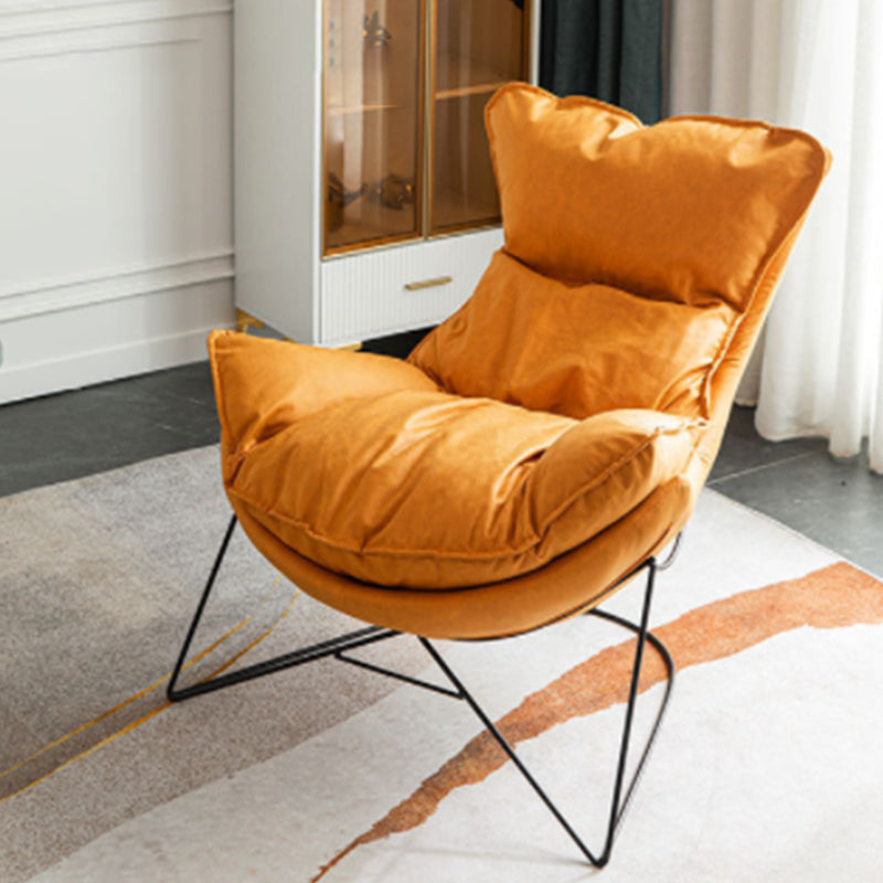 Chaise de chaise de couleur unie avec un oreiller cousu en arrière pour le salon