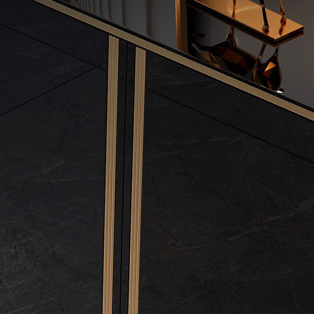 Pinie du plateau de style glamour à 4 portes avec armoires pour le salon