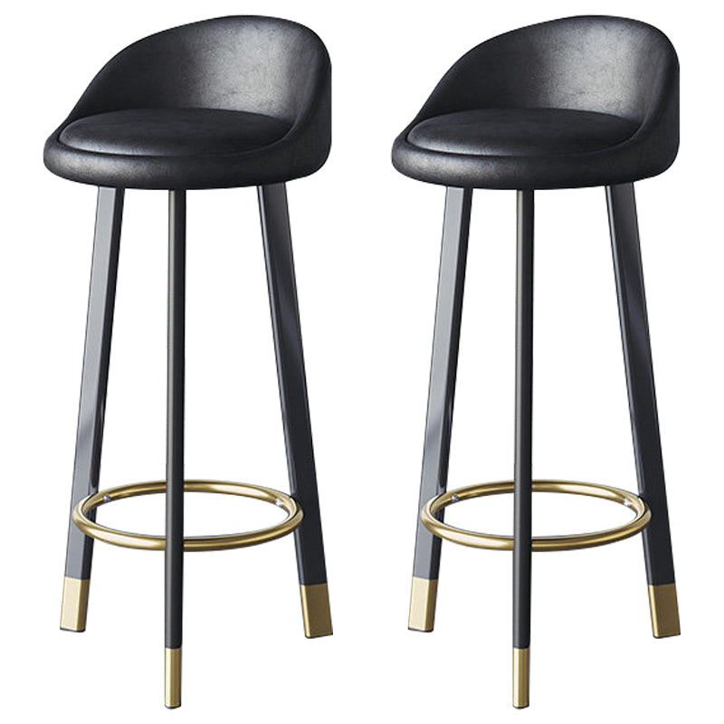 Taburete escandinavo de reposapiés casero acabado mate taburetes de bar tapizado