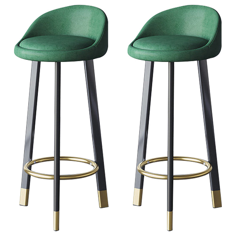 Taburete escandinavo de reposapiés casero acabado mate taburetes de bar tapizado