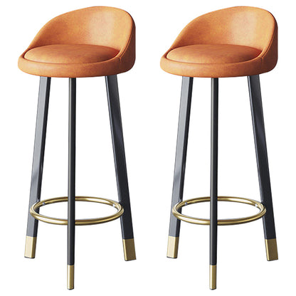 Taburete escandinavo de reposapiés casero acabado mate taburetes de bar tapizado