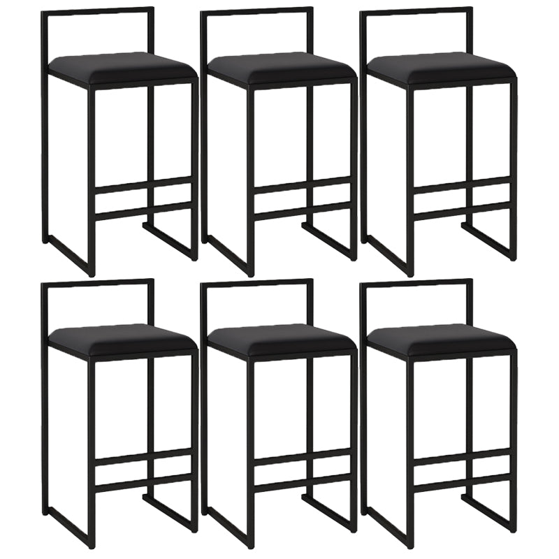 Negozio di gioielli contemporanei con bancono