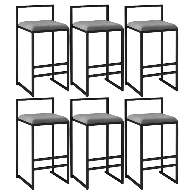 Negozio di gioielli contemporanei con bancono