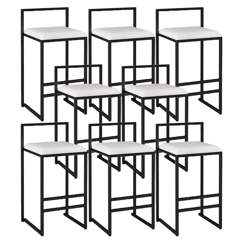 Negozio di gioielli contemporanei con bancono