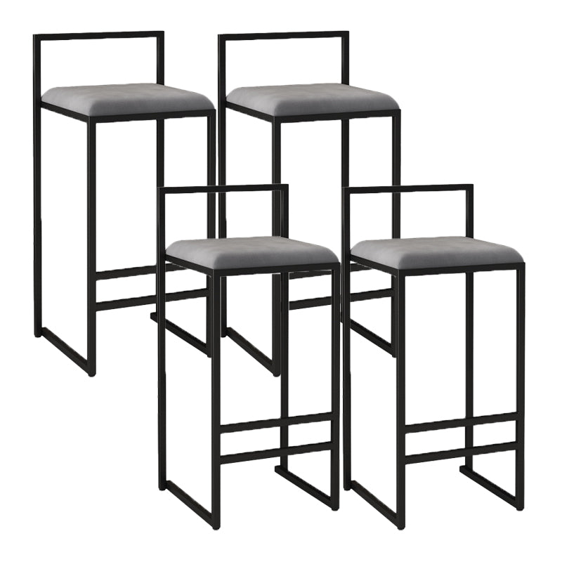 Negozio di gioielli contemporanei con bancono