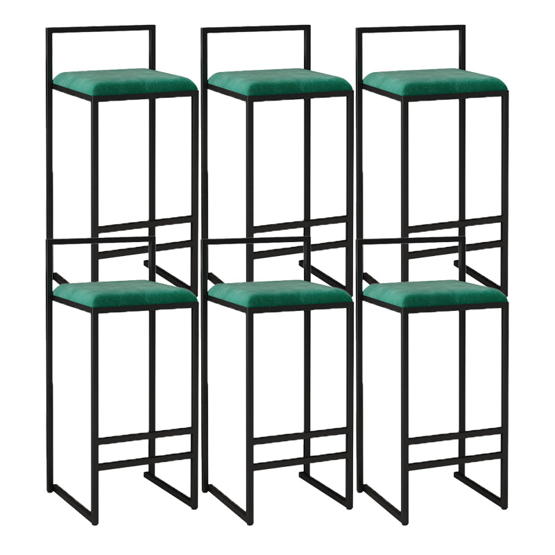 Negozio di gioielli contemporanei con bancono