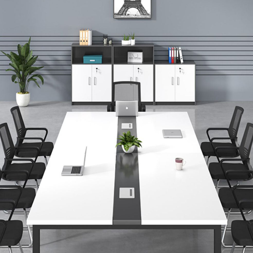 Scrivania rettangolare moderna per ufficio in legno fabbricato con base a slitta