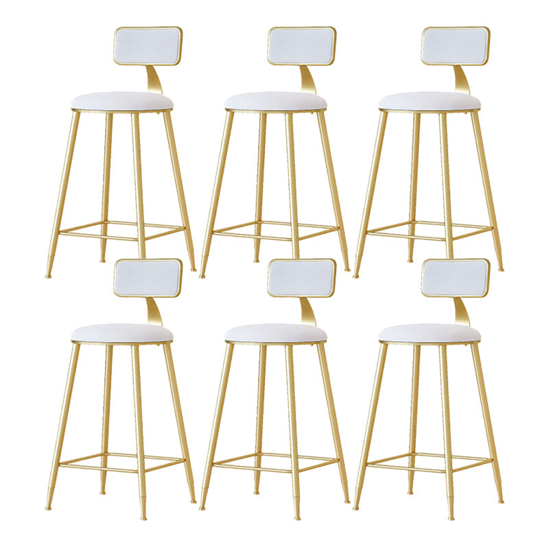 Taburete nórdico del brazo sin brazo Café de hierro Heces de bar con cojín de terciopelo y pedal