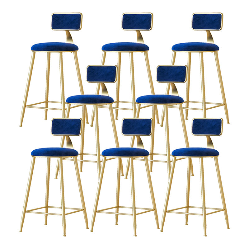 Taburete nórdico del brazo sin brazo Café de hierro Heces de bar con cojín de terciopelo y pedal