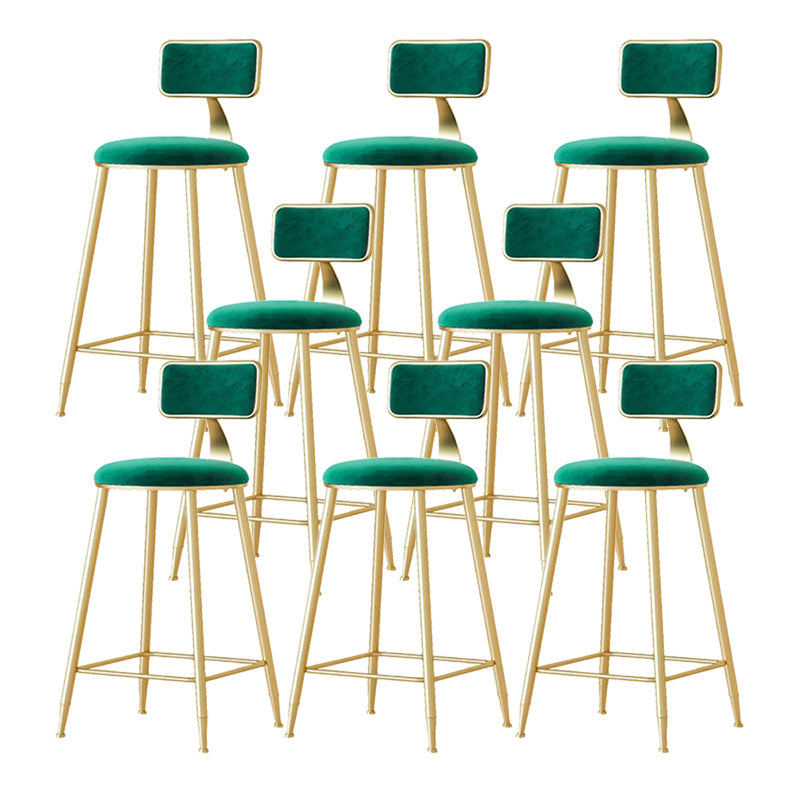 Taburete nórdico del brazo sin brazo Café de hierro Heces de bar con cojín de terciopelo y pedal