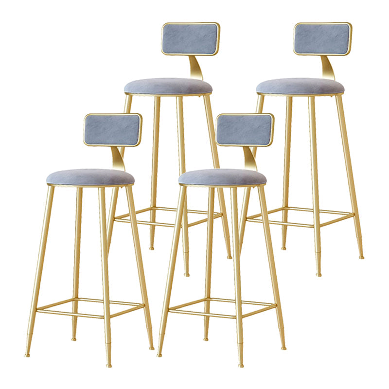 Taburete nórdico del brazo sin brazo Café de hierro Heces de bar con cojín de terciopelo y pedal