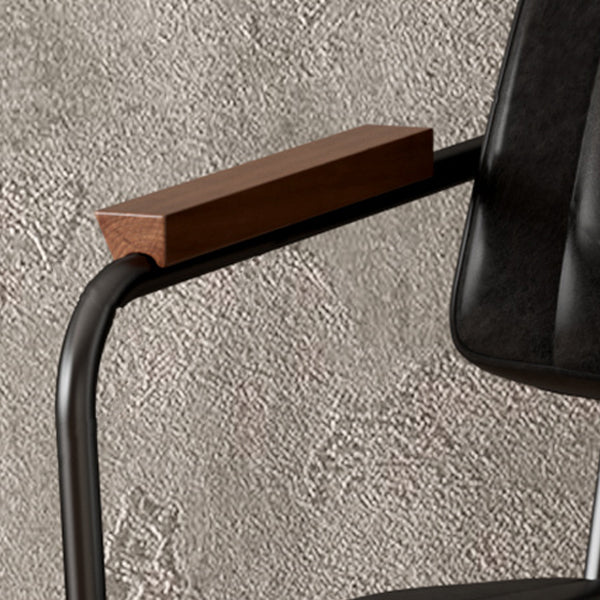 インダストリアルスタイルのアームチェアレザーホーム用オープンバックダイニングチェア