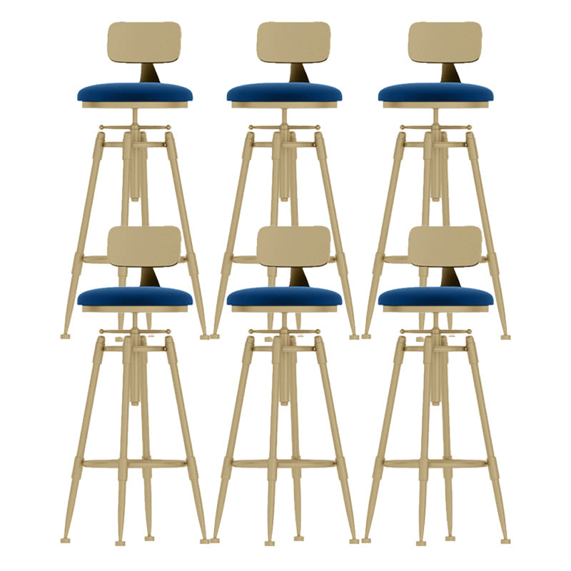 Sgabello da bar in ferro da bancone rotabile glam ridotto con cuscino e pedale