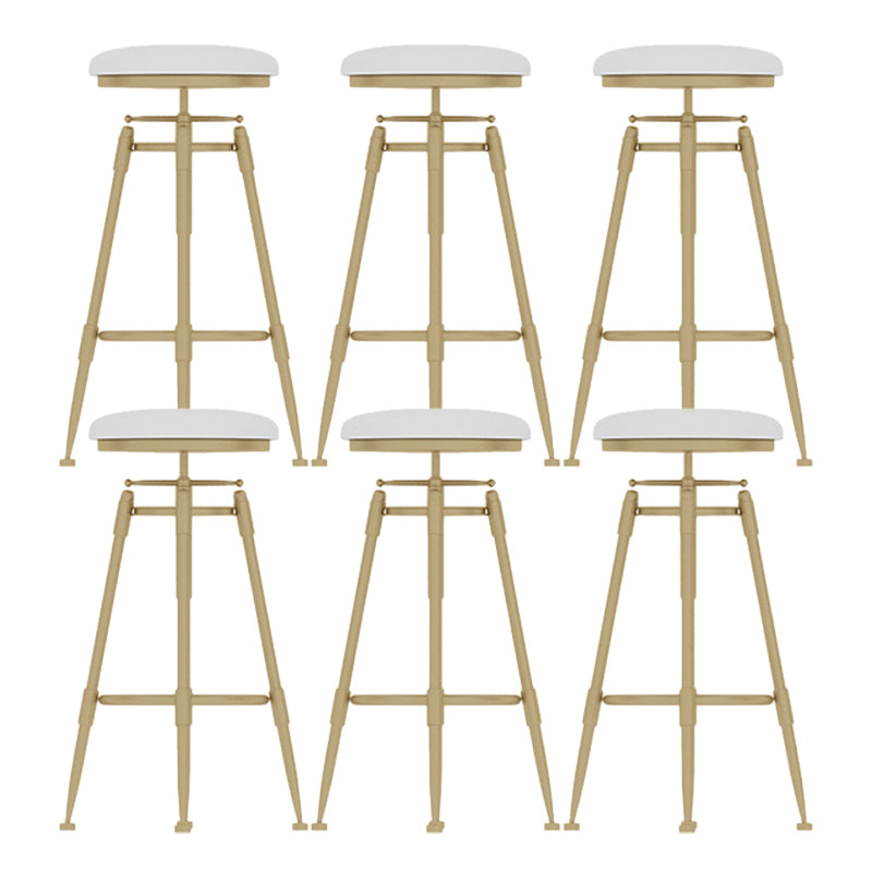 Sgabello da bar in ferro da bancone rotabile glam ridotto con cuscino e pedale