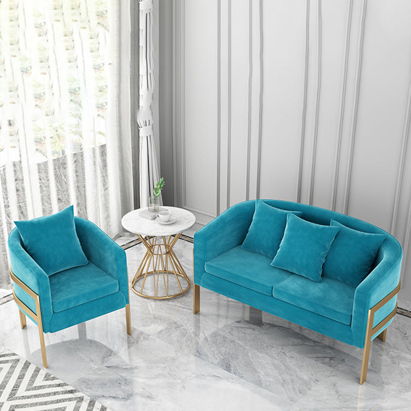 リビングルーム28.35 "のタイトな背中のあるベルベット傾斜腕ソファ