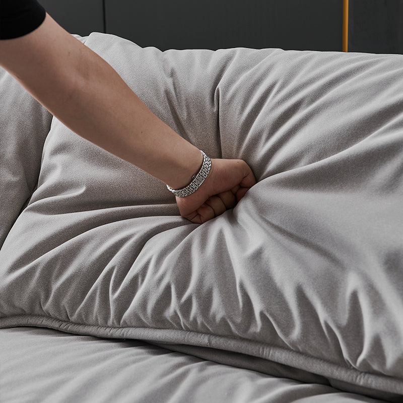 Sofá de sofá de brazo superior de almohada estándar contemporáneo con almohadas en gris