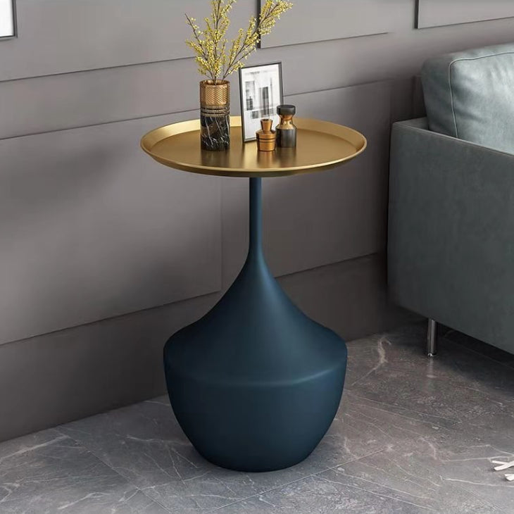 Modern Single Pedestal Base Solid Color Metal Round End Table Clearhalo 'Coffee & Accent Tables' 'End & Side Tables' 'end_side_tables' 'furn' 'furn_end_side_tables' 'Furniture' 'Living Room Furniture' 5185087