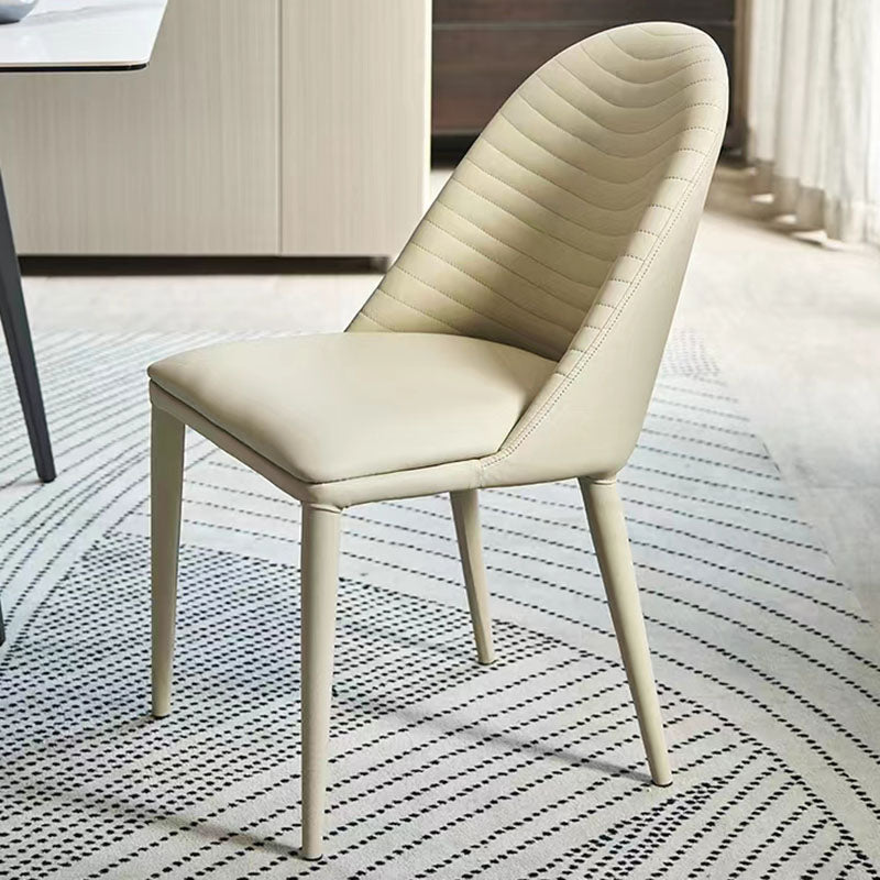 Chaises latérales de salle à manger en cuir moderne