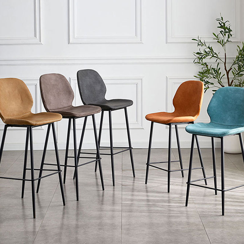 Sgabelli da bar in pelle contemporanea sgabello interno con zampe di ferro e bassa
