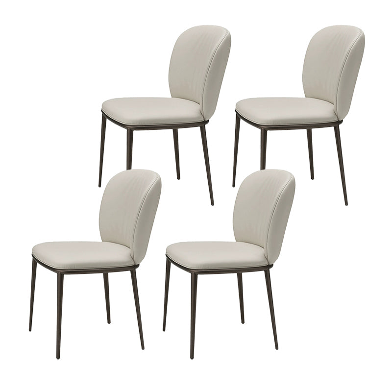 Moderne stijl metalen eetkamerstoel faux lederen armloze eetkamerstoel voor thuisgebruik