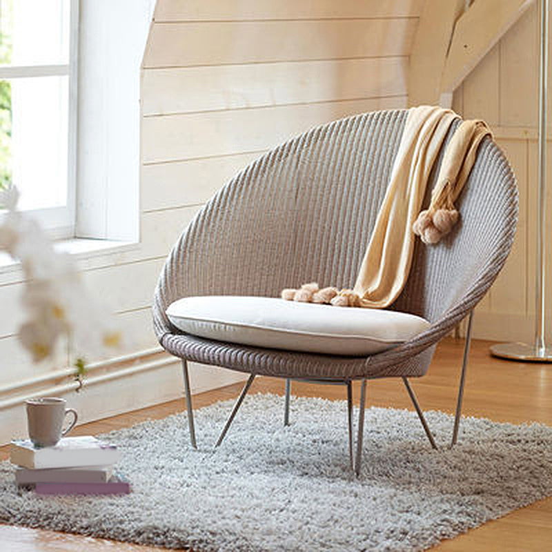 Chaise de rotin41.3 "L x 33,4" W x 14,4 "H Armes incluses