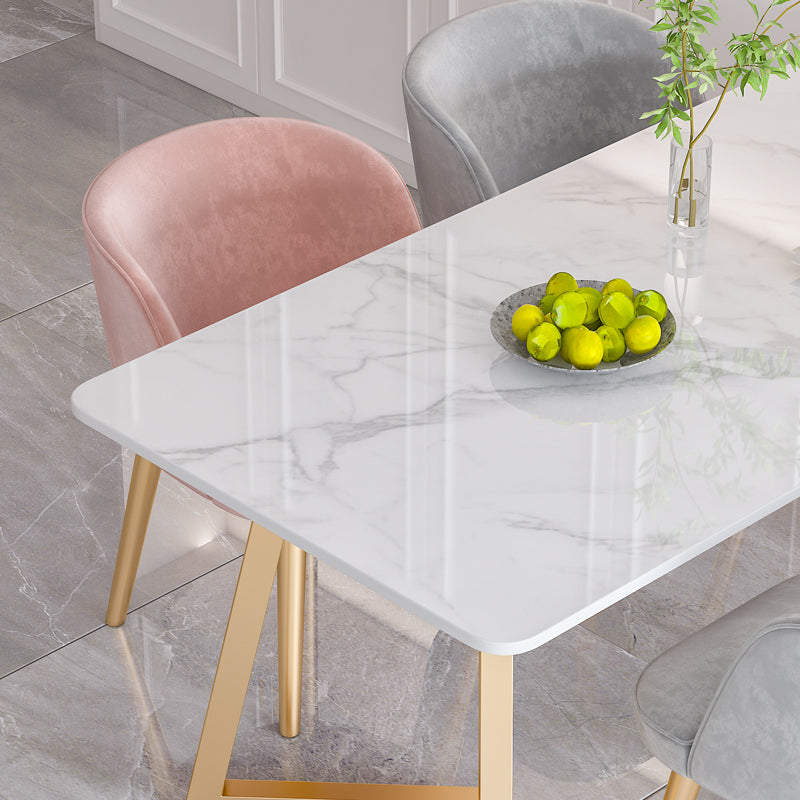 Traditional Luxury Dining Table White Stone Top Gold Base Dining Room Table Clearhalo 'Dining Tables & Seating' 'Dining Tables' 'dining_table' 'furn' 'furn_dining_table' 'Furniture' 'Kitchen & Dining Furniture' 5217418