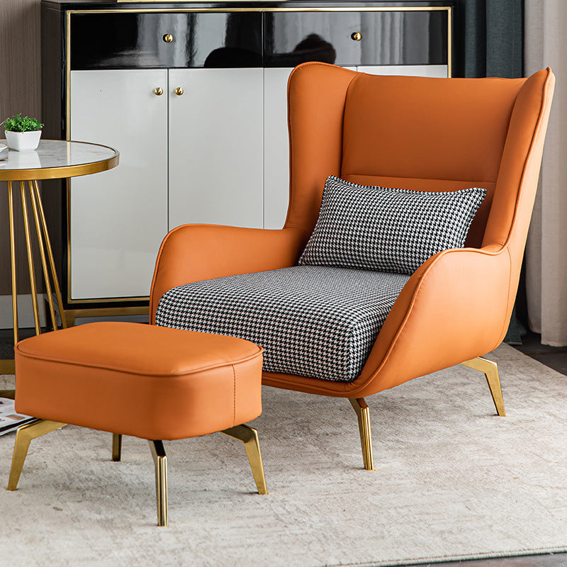 Chaise arrière d'oreiller avec des jambes de base dorées à quatre et bras évasés