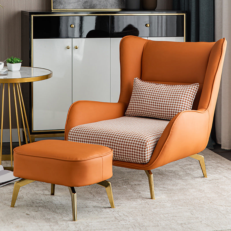 Chaise arrière d'oreiller avec des jambes de base dorées à quatre et bras évasés